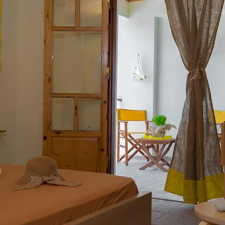 Summer Bed Apartment
