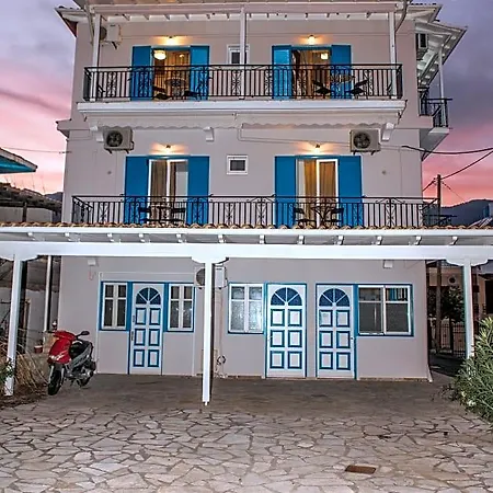 Summer Bed Hotel 2*